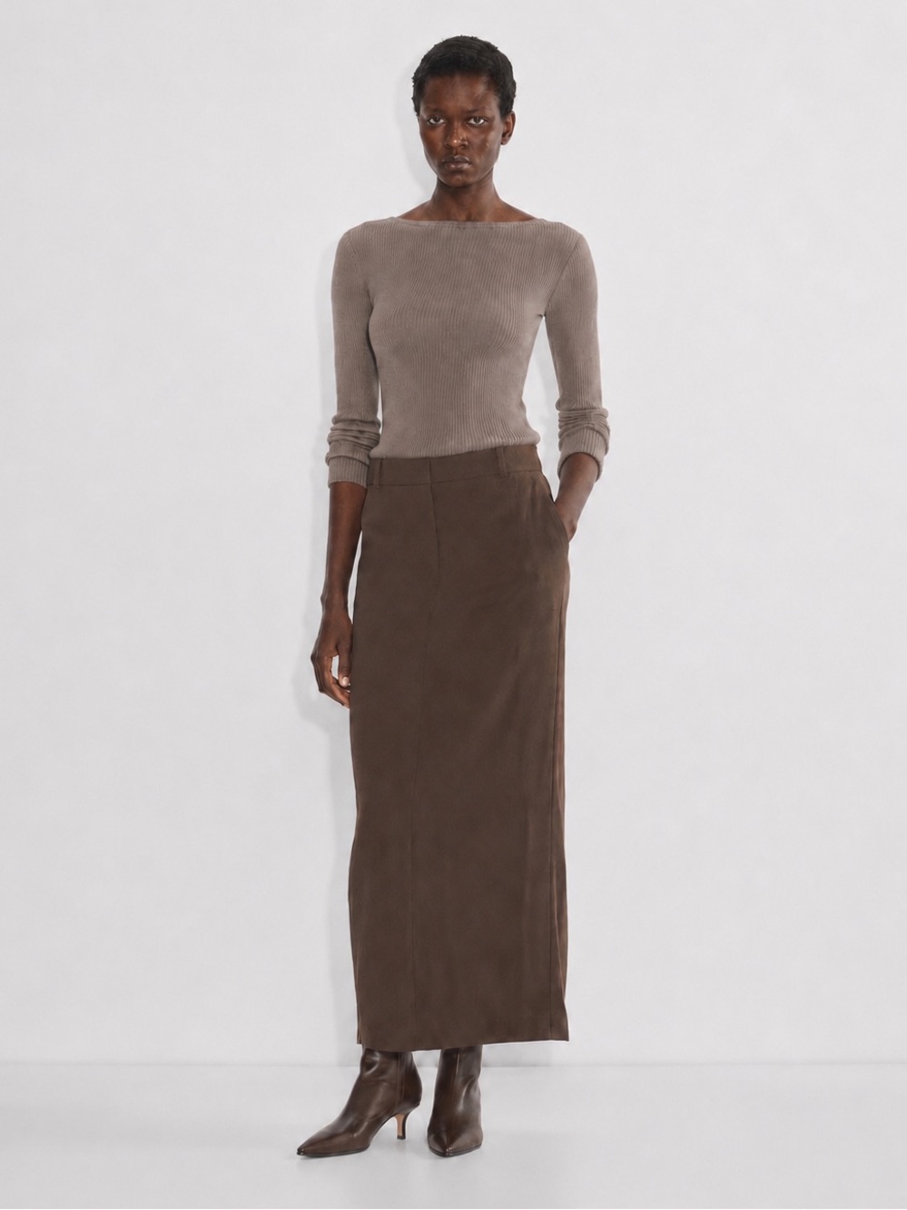 Aritzia Babaton Chisel Maxi Skirt Rich Mocha Brown Size 0 NWT